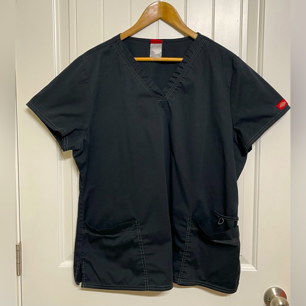 Dickies Gen Flex Women's 2-Pocket Stretch V- Neck
Top Medical Scrubs Black XL